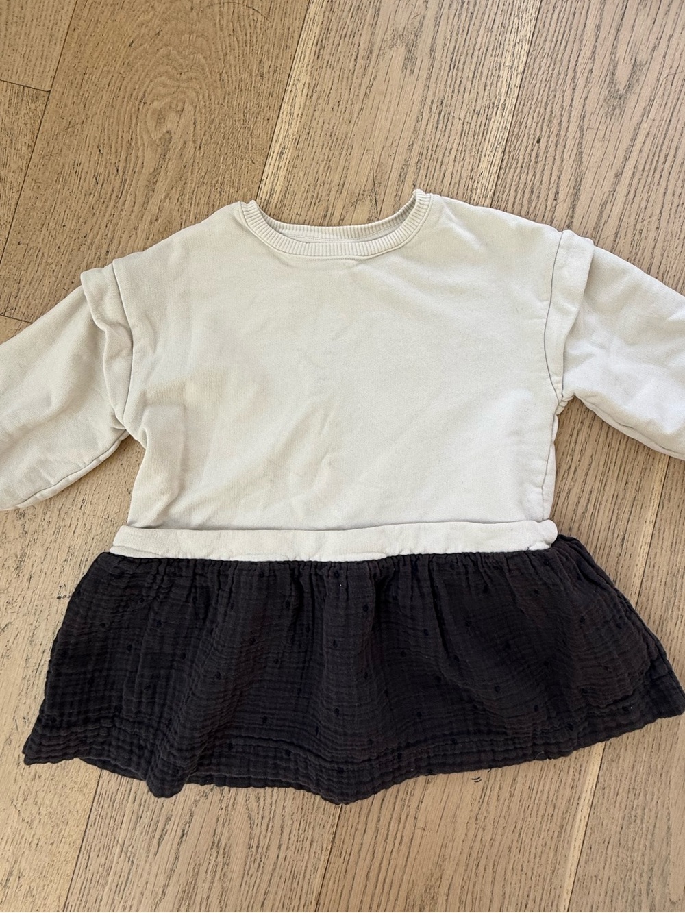 Zara Cream & Black Peplum Sweatshirt